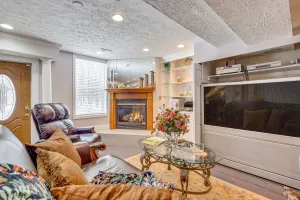 Image of Owings Mills Apartment - 13 Mi to Maryland Zoo!