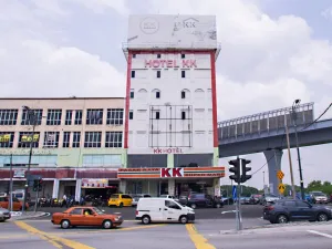 Image of SUPER OYO Swing & Pillows Kajang Hotel Near Stadium Kajang Station