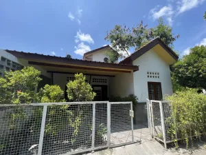 Image of Homestay Jogja Rumah Obit By Simply Homy