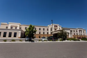 Image of Hampton Inn & Suites Riverton