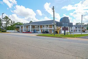 Image of Economy Inn By OYO Ashburn