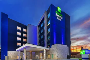 Image of Holiday Inn Express & Suites - Houston - Downtown North by IHG