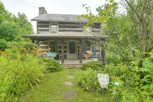 Image of 3 Mi to River: 11-acre Retreat in Rural Stockport