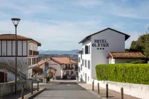 Image of Hôtel & Appart-hôtel Olatua