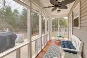 Image of 3 Mi to Greers Ferry Lake: Home w/ Screened Patio