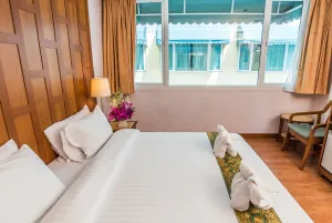 Image of New Siam Riverside