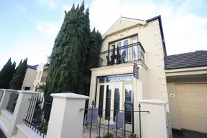 Image of Banyan Place