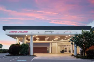 Image of Hampton Inn & Suites Hershey