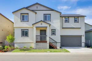 Image of Spacious Family Home in Stockton - Pets Welcome!