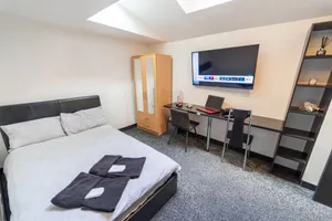 Image of STAYSA Equipped studios near QE and UOB in GuestHouse close to the city!