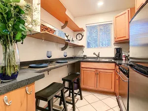 Image of Venice Studio With Outdoor Cabana Studio Bedroom Apts by RedAwning