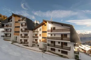 Image of MP24 Ski in, out apartment on slopes with indoor private parking space