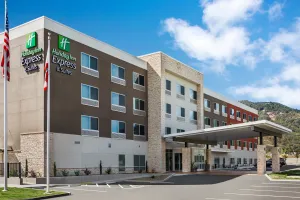 Image of Holiday Inn Express & Suites - Ukiah by IHG
