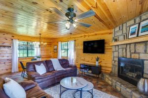 Image of Lakefront Fort Towson Cabin w\/ Dock, Grill & Views