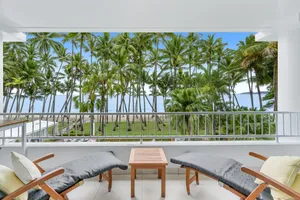 Image of Belle Escapes - Sapphire Suite Absolute Beachfront Alamanda Resort 17
