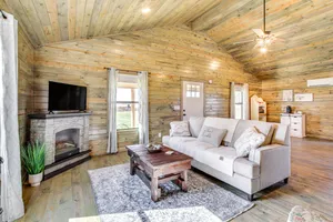 Image of Cozy Mississippi Cabin w/ Covered Porch & Grill!