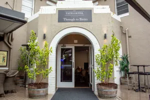Image of Tates Hotel Windsor