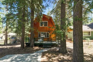 Image of Alpine Haus - Great location only couple minutes away Bear Mountain Ski Resort