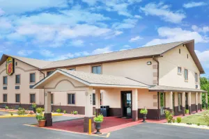 Image of Super 8 by Wyndham Warrensburg