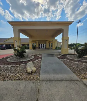 Image of Whitesboro Inn & Suites