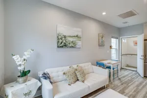 Image of Bright Houston Retreat - 8 Mi to Downtown