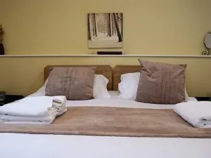 Image of Norcroft Guest House Vegetarian B&B