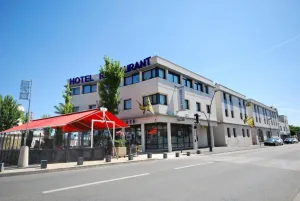 Image of Hotel De Loire et Restaurant Les Bateliers