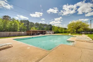 Image of Biloxi Resort Cottage w/ Pool & Lake Access!