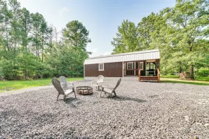 Image of Couples Cabin in Broken Bow ~ 5 Mi to Downtown!