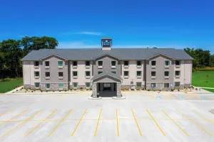 Image of Cobblestone Inn and Suites - Eaton