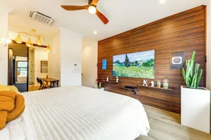 Image of 4 Mi to Beach: Chic Condo in Heart of Wilton Drive