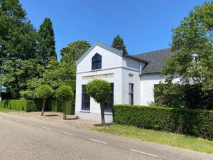 Image of Detached house in rural area with park garden
