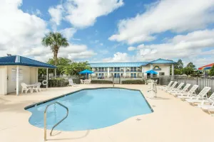 Image of Days Inn by Wyndham Valdosta I-75