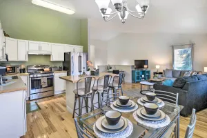 Image of Stunning Anchorage Townhome ~ 5 Mi to Dtwn!