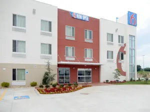 Image of Motel 6-Tulsa, OK