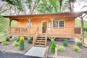 Image of Smoky Mountain Cabin with Hot Tub and River Views!