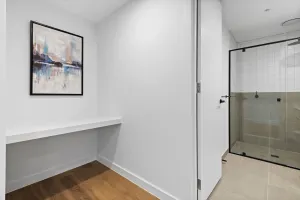 Image of Modern Apartment on Burgundy precinct & Parklands