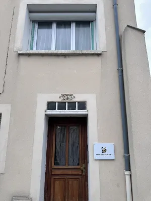 Image of L 'Éclat du Faubourg Terrace 1 Parking