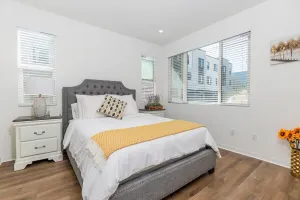 Image of Cozy Private Room w Shared Bathroom