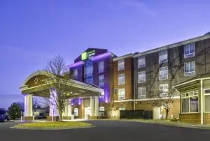 Image of Holiday Inn Express Hotel & Suites Kansas City - Grandview by IHG