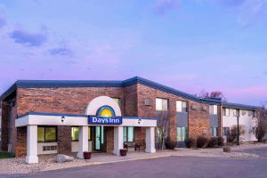 Image of Days Inn by Wyndham Sioux Falls Airport