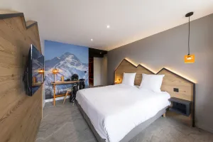 Image of Hotel Base Camp Lodge - Les 2 Alpes