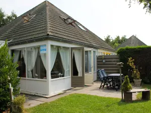 Image of Bright Holiday Home Near Beach
