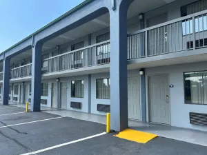 Image of Days Inn by Wyndham Byron