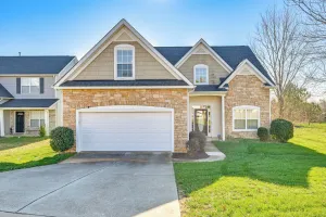 Image of 6 Mi to Charlotte Motor Speedway: Home w/ Fire Pit