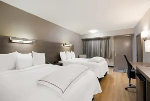 Image of Red Roof Inn PLUS+ Chicago - Naperville