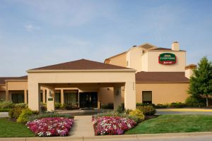 Image of Courtyard by Marriott Indianapolis Airport