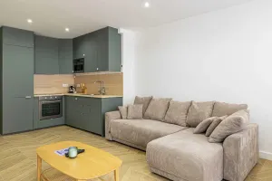 Image of Cozy renovated apartment - close to Martinez Hotel