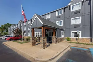 Image of Econo Lodge Inn & Suites