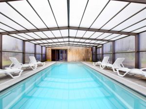 Image of Lush villa with swimming pool and sauna